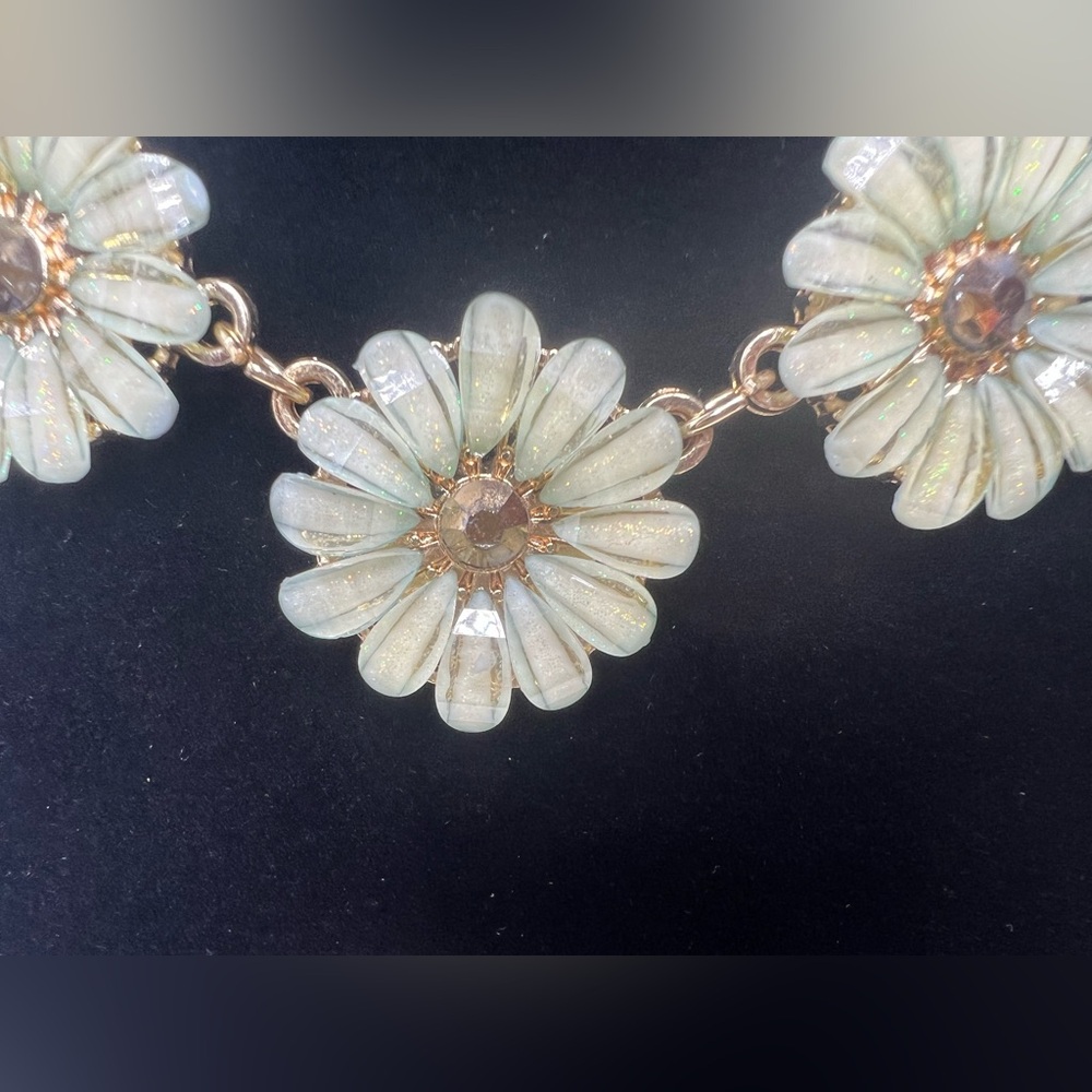 Flower Petal Adjustable Necklace - Picture 3 of 5